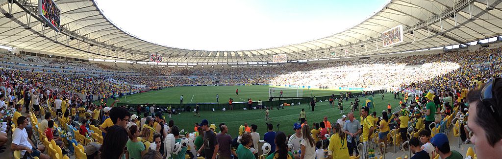 1024px-England_v_Brazil_in_Rio_-_Estádio_do_Maracanã_2013